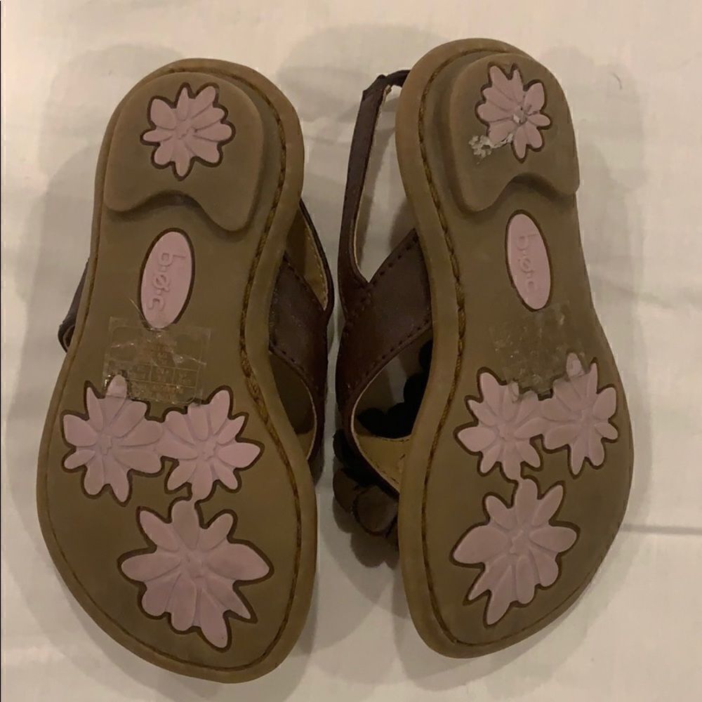 b.o.c. Sandals - Picture 4 of 4